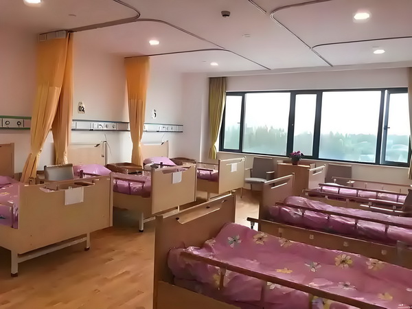 腹黑王爷：冷血毒妻